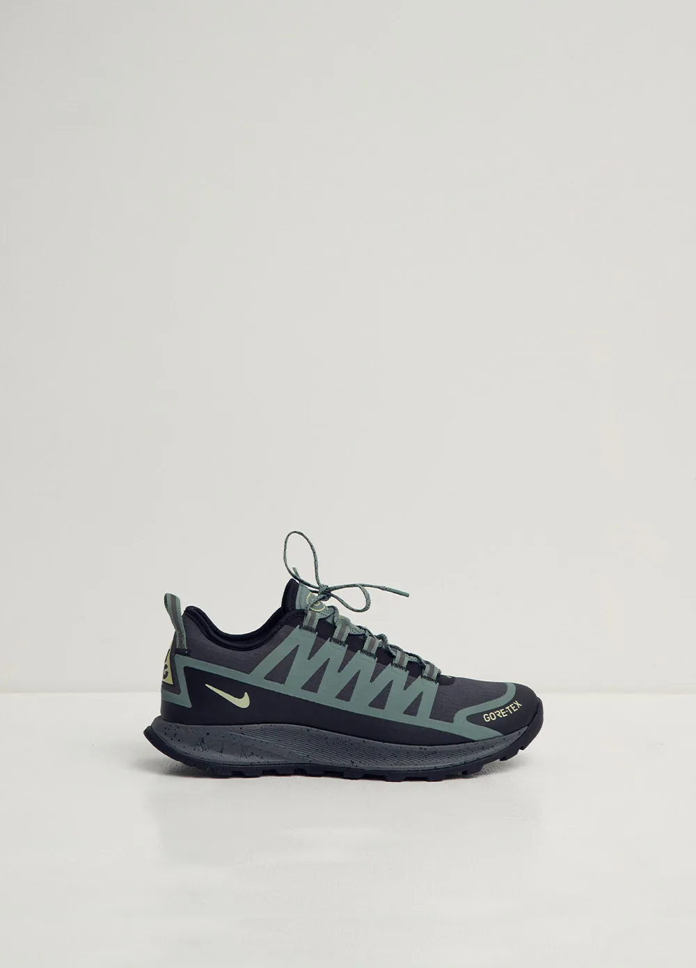 ACG Air Nasu GoreTex Sneakers