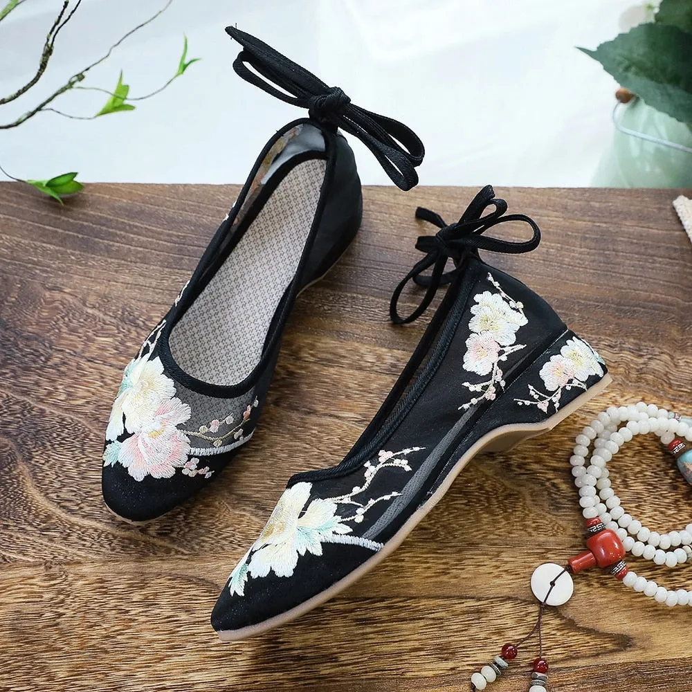 Arisu Flower Embroidery Sheer Ballet Lace-Up Flats - 3 Colors