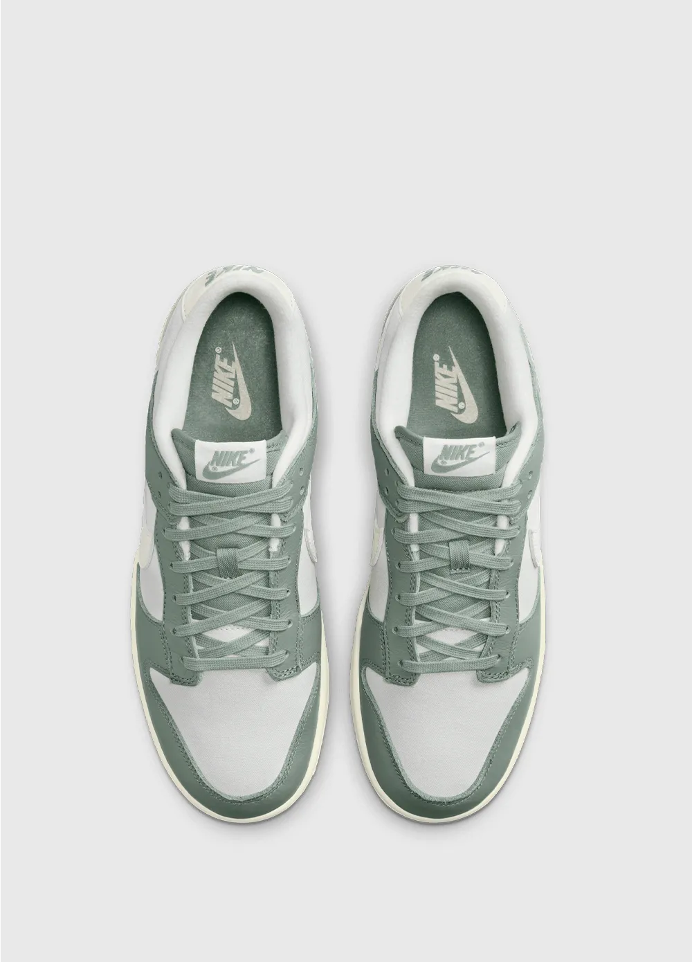 Dunk Low Retro Premium 'Mica Green' Sneakers