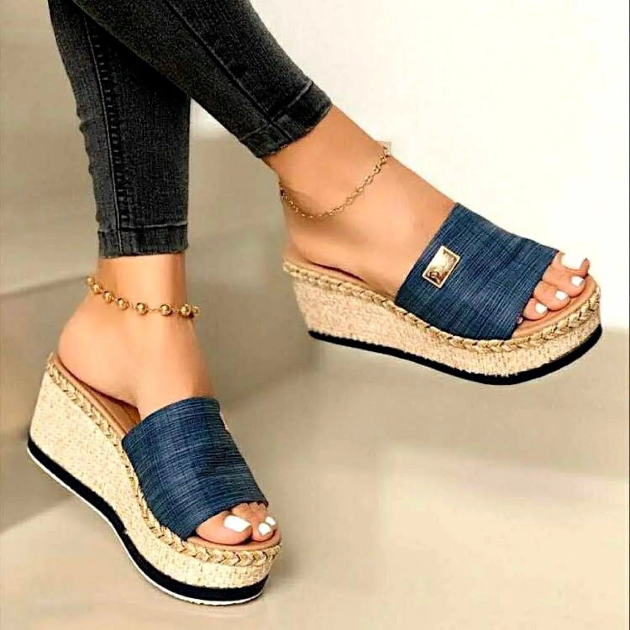 Women slide chunky platform 
summer wedge espadrille sandals