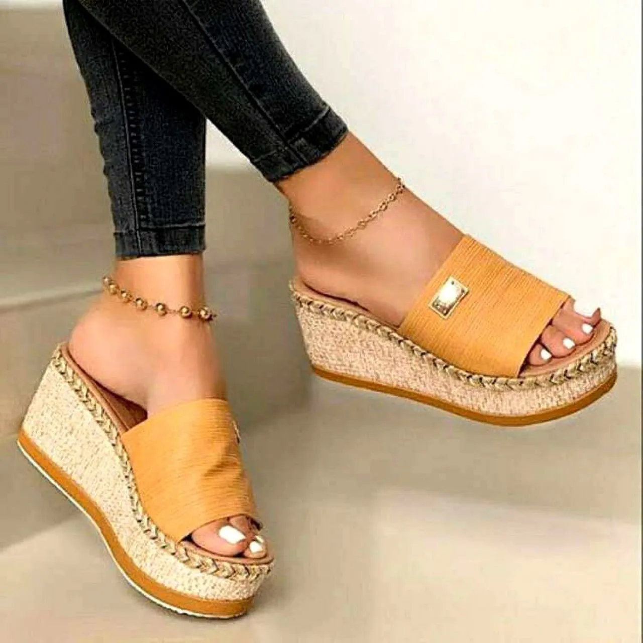 Women slide chunky platform 
summer wedge espadrille sandals